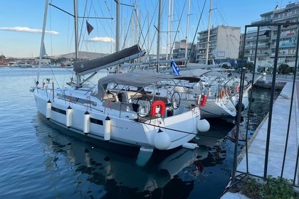 Rental Sailboat Jeanneau Sun Odyssey 440 Volos
