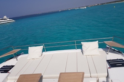 BALI 4.3 MY  (CATAMARAN DE MOTOR)