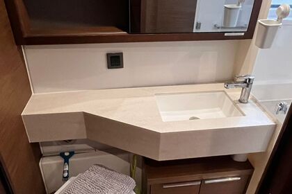 Lagoon 46 "C'est la Vie"