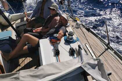 Grand soleil avec skipper.