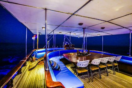 **Sinai Dream – Evening Dinner Cruise & Celebration Party**