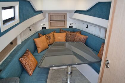 Location Bateau à moteur Cayman Yacht CAYMAN YACHTS 380 WA Saint-Tropez