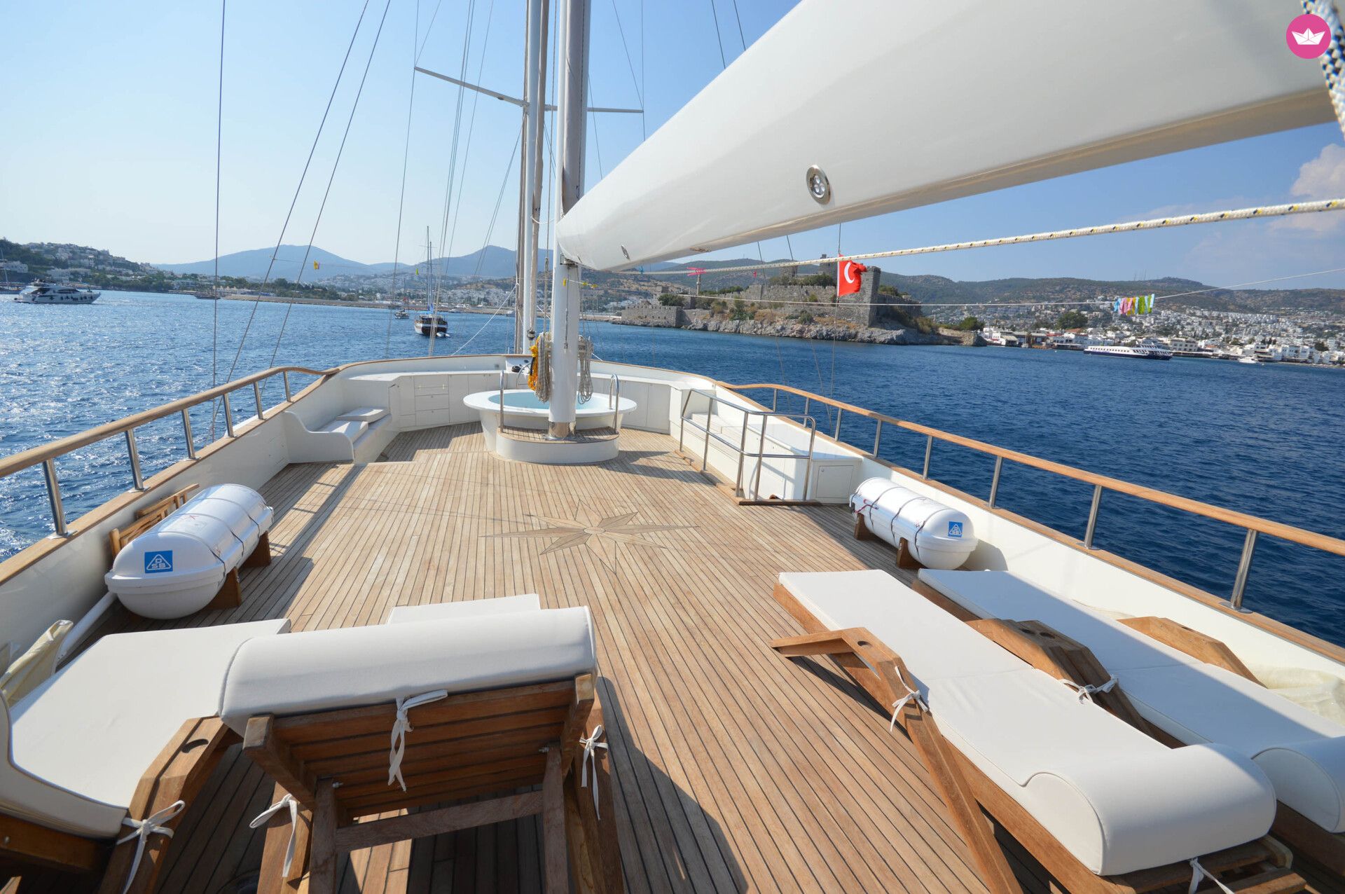 Goélette Up to Date 2016 30m 6
