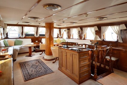 Miete Segelboot ketch velero clasico Barcelona
