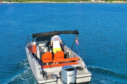 Quicksilver Active 675 Open