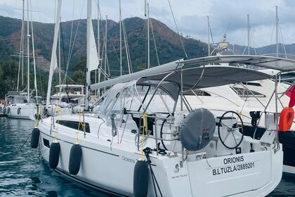 Hire Sailboat  Oceanis 34.1 Orhaniye