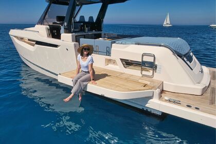 Location Bateau à moteur Cayman Yacht CAYMAN YACHTS 380 WA Saint-Tropez