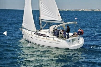 Aluguel Veleiro Beneteau Oceanis 34 Trinité-sur-Mer