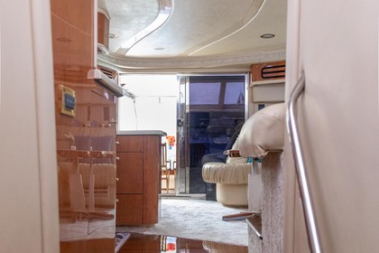 Sea ray 480 sedan bridge