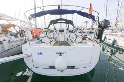 Sailboat Jeanneau Sun Odyssey 419 12m