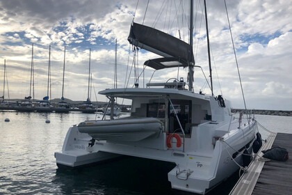 Hire Catamaran Bali - CATANA Bali 4.5 Sint Maarten