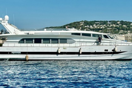 Location Yacht à moteur Technomarine CUSTOM 32MT Cannes