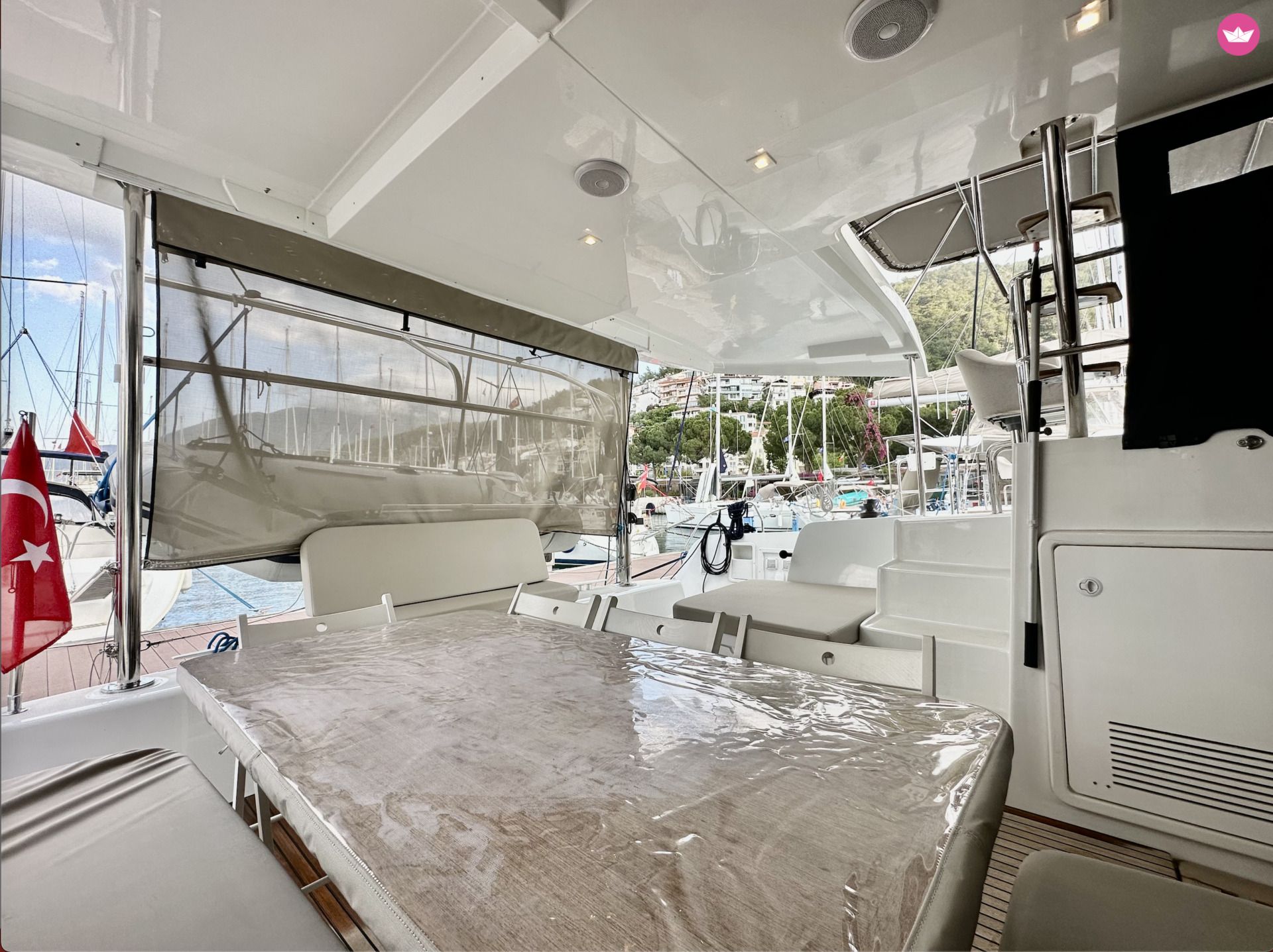 Catamaran Lagoon Lagoon 42 12.8m 3