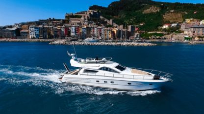 Charter Motorboat Raffaelli Maestrale 52 La Spezia