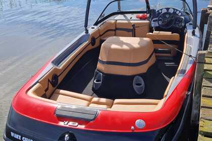Location Bateau à moteur Correct Craft Ski nautique 196 310cv Étang de Cazaux et de Sanguinet