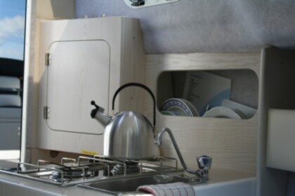 Wonderful houseboat for rent to discover Müritz i