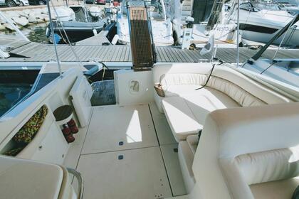 Location Bateau à moteur Cranchi Atlantic 37 Ajaccio