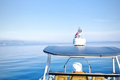 Axopar 28 T-Top mit Kabine. Vollausstattung.