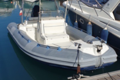Hyra båt RIB-båt Marlin MARLIN BOATS SRL MARLIN 640 FB Nice