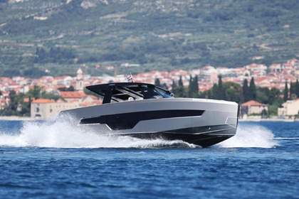 Hyra båt Motorbåt Fjord Boats Fjord 41 XL Brač