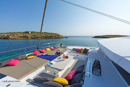 Explora Ibiza a Bordo del Exclusivo Bali 5.4 Only One Life