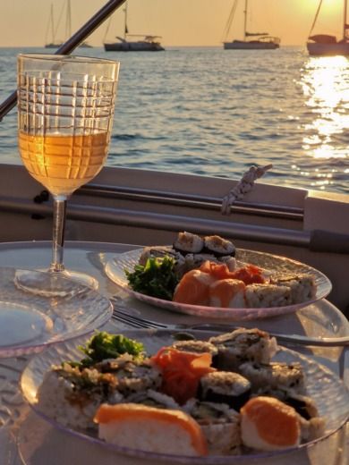 Palma de Mallorca Motorboat Pacific Craft 630 Sun Cruiser alt tag text