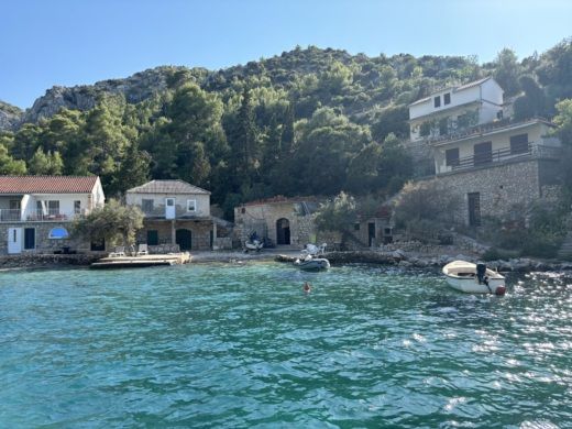 Macarsca Motorboat Pacific Craft 670 Open alt tag text