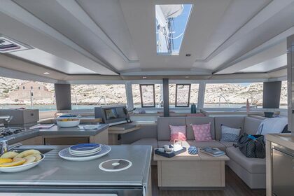 Charter Catamaran Fountaine Pajot Fountaine Pajot Astrea 42 - 4 + 2 cab. Marina Hramina