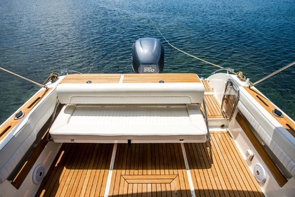 Galeon Galia 700