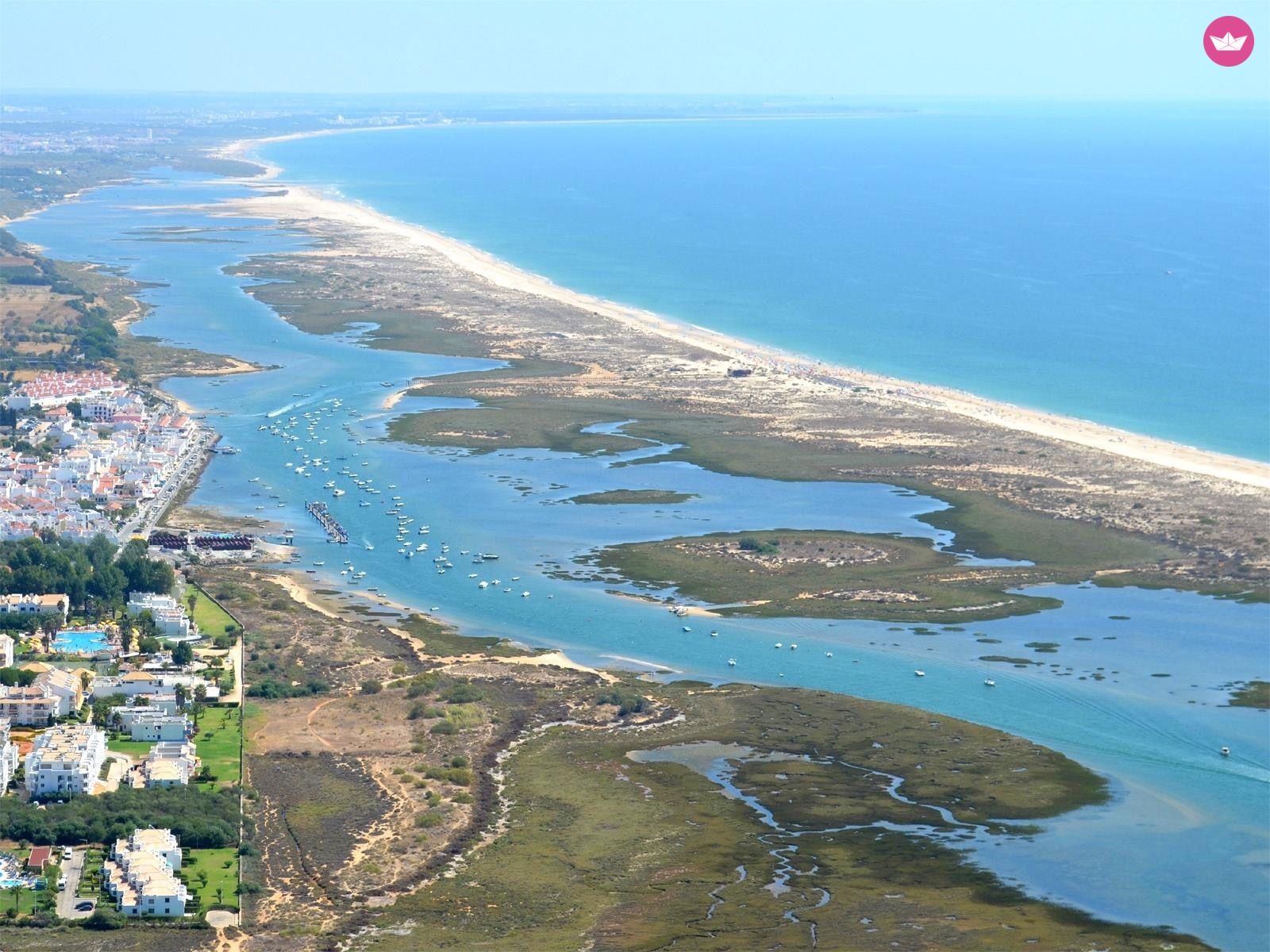 Hire Lagoon Lagoon 400 S2