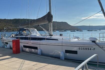 Hire Sailboat Bavaria Bavaria C46 Trget