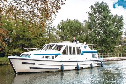 Hire Houseboat Standard Corvette A Migennes