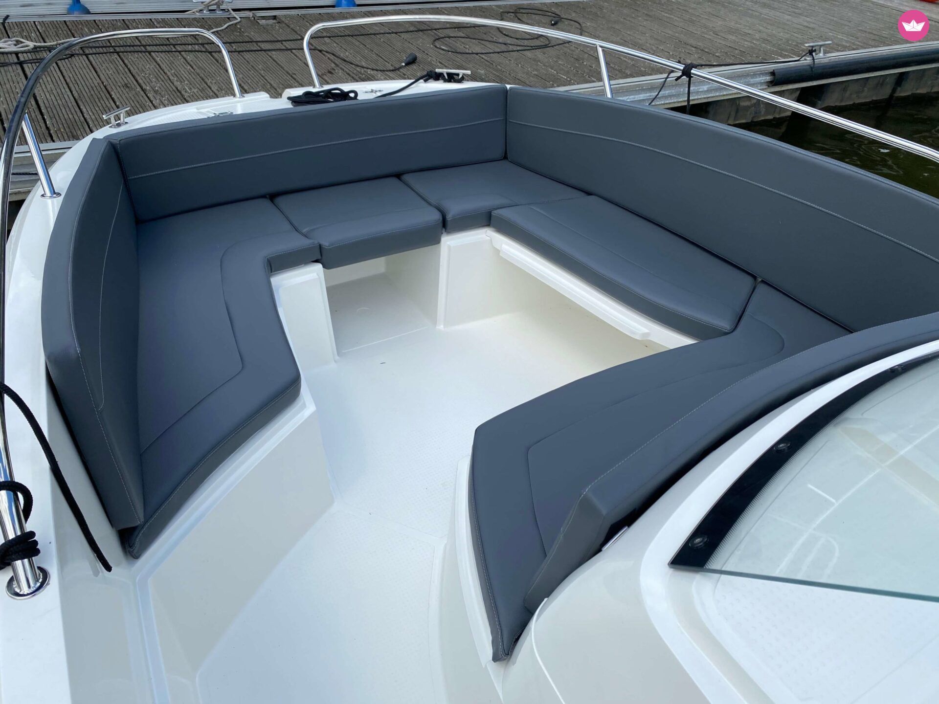 Bateau à moteur Remus 525 Open 15cv 5