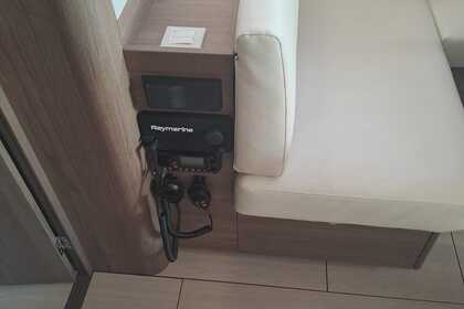 Verhuur Zeilboot Bénéteau Oceanis 52 - 6 cab. Alimos