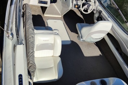 Location Bateau à moteur STRINGRAY 200LS Annecy