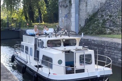 Verhuur Motorboot JEANNEAU EAU VIVE SANS PERMIS (Agrément) Saint-Jean-de-Losne
