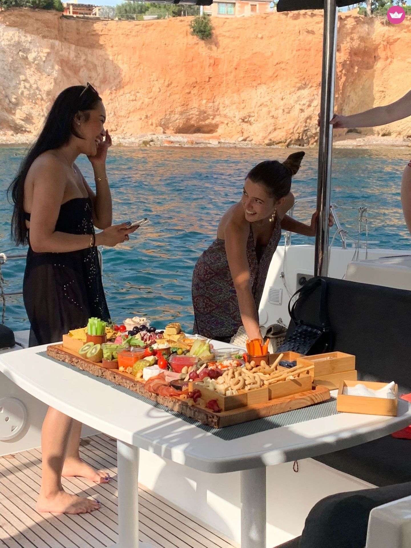 Hire Lagoon 40