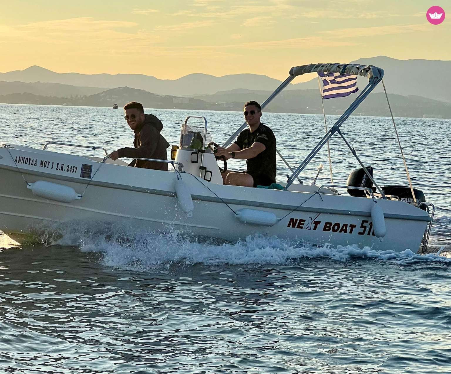Bateau à moteur Hammer