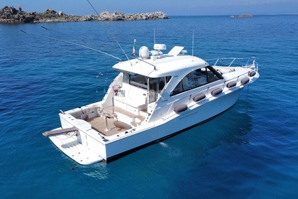 Hire Motorboat CABO 44 HTX Santa Teresa Gallura