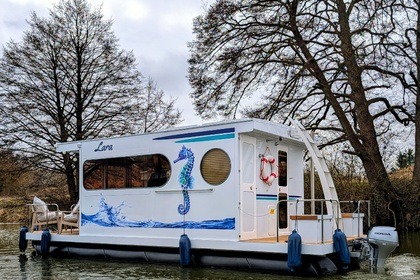 Nagelneues Hausboot für 4 Personen Plauer Seenplatte oder Müritz