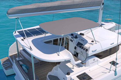 Location Catamaran Lagoon-Bénéteau Lagoon 38 - 4 + 2 cab. Šibenik