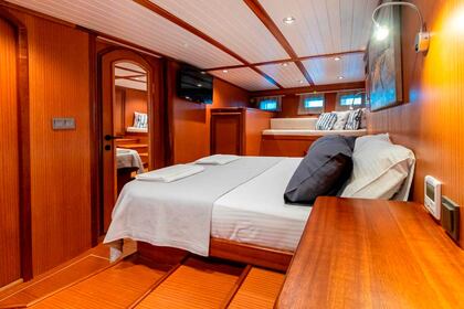 Luxury Gulet With A Flybridge Lounge