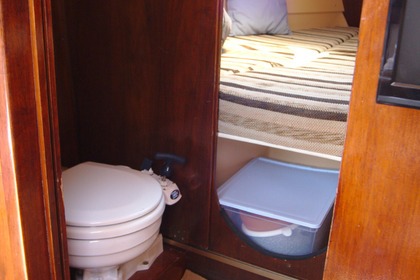 Comar - Comet 800, sailing cabin