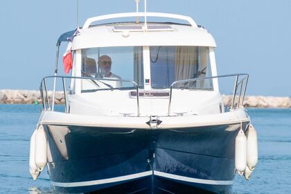 Hire Motorboat Jeanneau Merry fisher 725 Legend Port Camargue