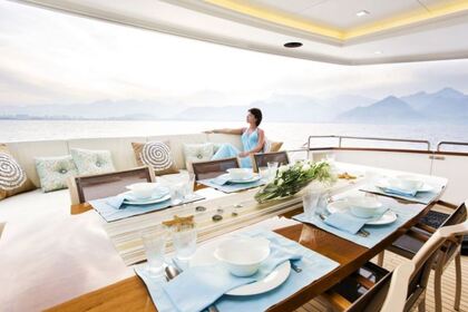 Gönnen Sie sich eine Auszeit auf einer 35m mit 4