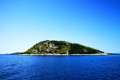 Quicksilver 605 open