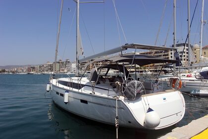 Charter Sailboat Bavaria Yachtbau Bavaria Cruiser 46 - 4 cab. Volos