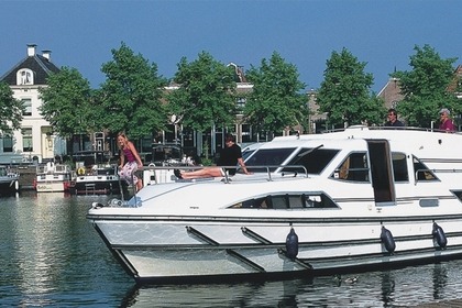 Miete Hausboot Comfort Royal Classique Rheinsberg