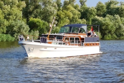 Rental Motorboat Klaassen Super Van Craft 13.80 Drimmelen