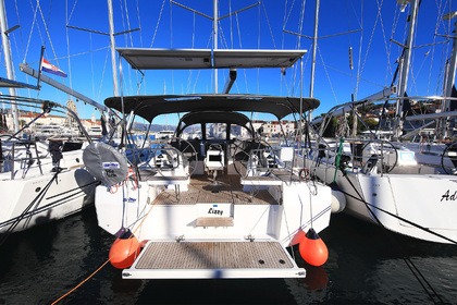 Alquiler Velero Bavaria Yachtbau Bavaria C42 Trogir